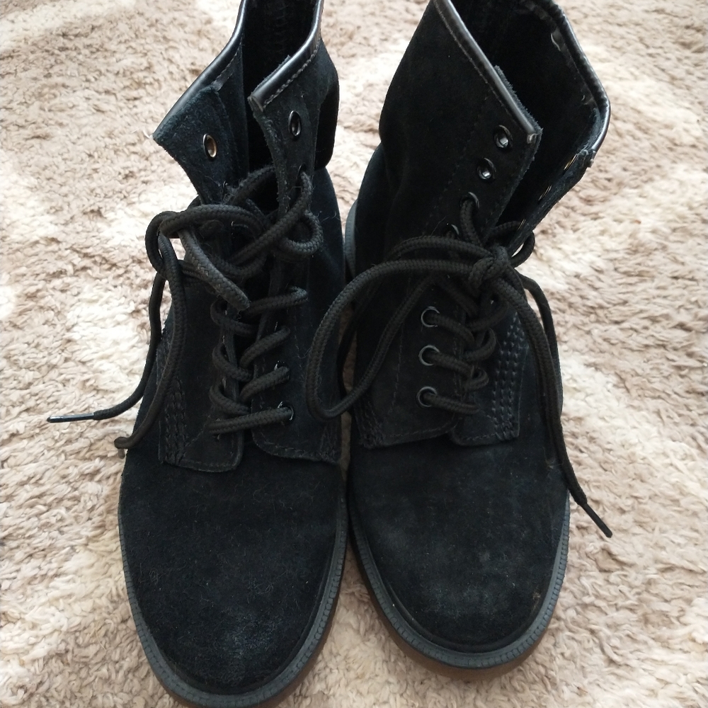 Vintage suede Dr Martens size 6L